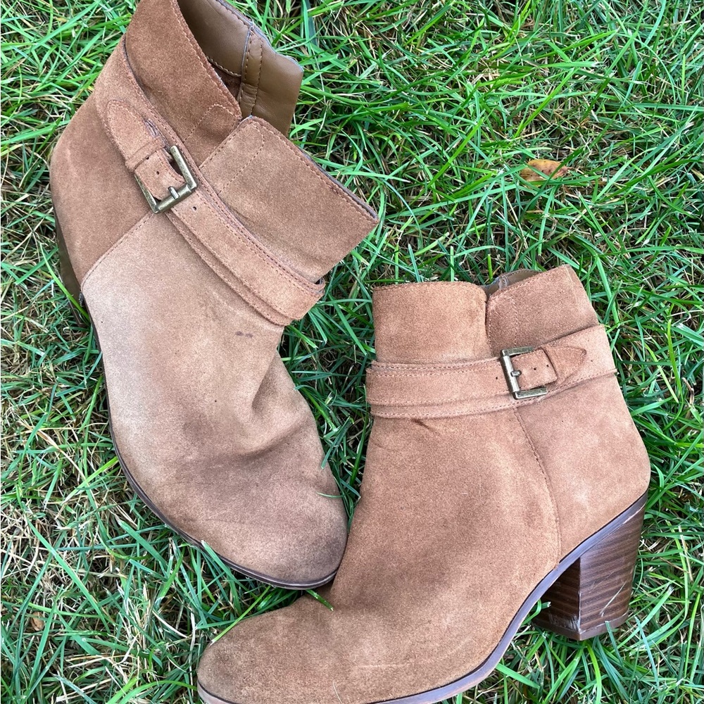 Sam Edelman Brown Suede Ankle Bootiesperfeftly worn in